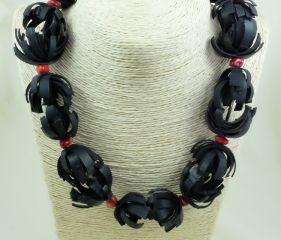 PIT WINKLER in Bonn, Bonn, Schmuck, Kettenunikate, einzigartig, Design aktuell, Qualität, Design, Schmuckstück, Münsterstraße 12-14, 53111 Bonn